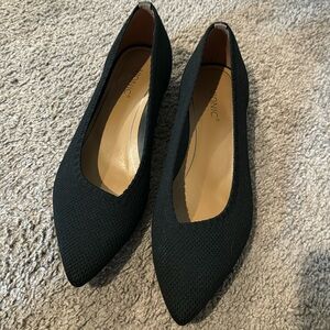 Vionic Dahlia flats. Never worn